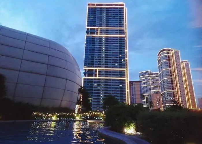 Aveline Modern Amenity View Acqua Private Residences Near Rockwell Makati *