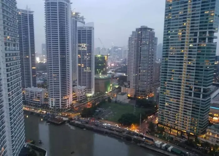 Aveline Modern Amenity View Acqua Private Residences Near Rockwell Makati Apartment